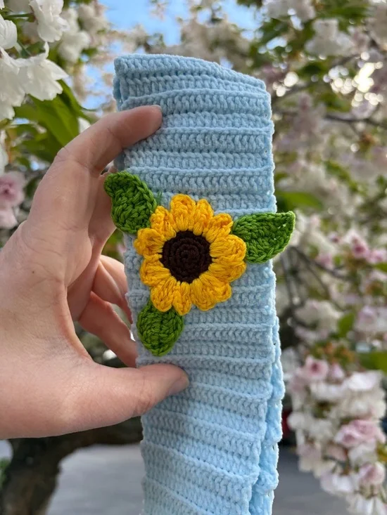 Handmade Blue Crochet Headband with Sunflower - Customizable - Picture 2 of 4